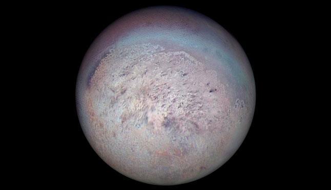 Тритон, фото, спутник, сателлит, Сатурн, НАСА, NASA, Voyager 2, Вояджер 2